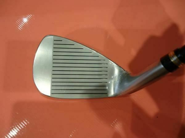 HONMA BERES IS-01 SW 3-STAR ARMRQ R-FLEX WEDGE GOLF CLUBS